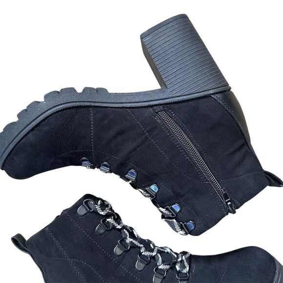 RUE 21 Y2K Black Faux Suede Chunky Heel Lace-up Whimsigoth Ankle Boots Size 7 - Picture 11 of 13